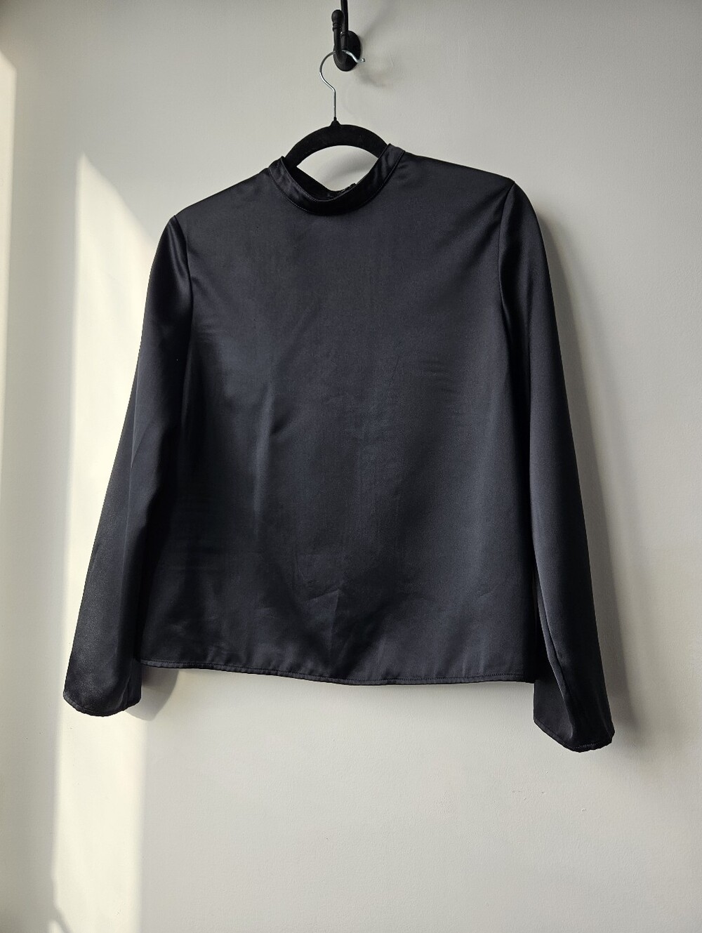 Iris & Ink For Yoox Black Liquid Long Sleeve Tie Back Sleek Blouse